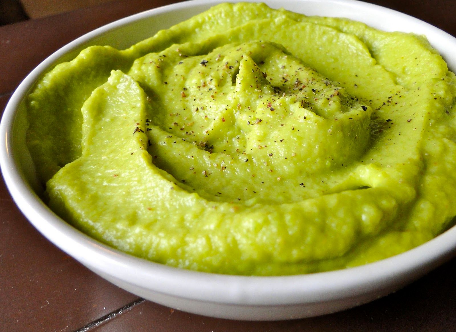 Гороховое пюре в мультиварке. Толченка гороховая. Гороховое пюре в школе. Ребенок гороховое пюре. Пюре из гороха.